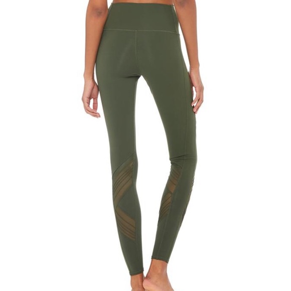 Alo Yoga High Waisted Ultimate Leggings - Picture 2 of 8